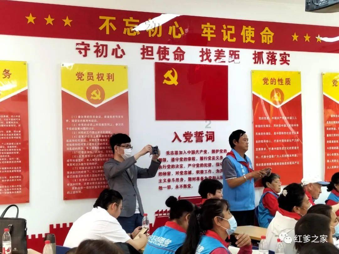 浪漫衣裙